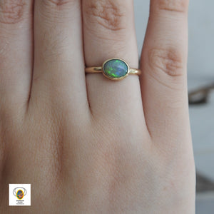 AUSTRALIAN OPAL RING
