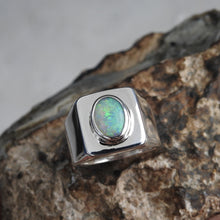 Load image into Gallery viewer, LIGHTNING RIDGE OPAL