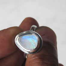 Load image into Gallery viewer, COOBER PEDY OPAL RING