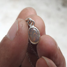 Load image into Gallery viewer, LIGHTNING RIDGE OPAL