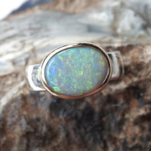 Load image into Gallery viewer, Lightning Ridge Opal
