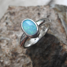 Load image into Gallery viewer, LIGHTNING RIDGE OPAL