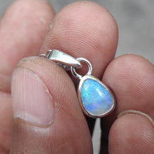 Load image into Gallery viewer, OPAL PENDANT