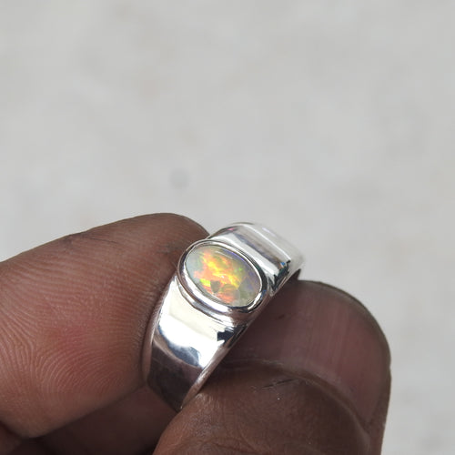 AUSTRALIAN OPAL RING