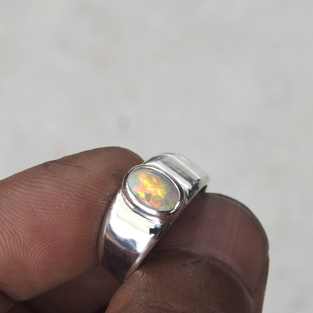 AUSTRALIAN OPAL RING