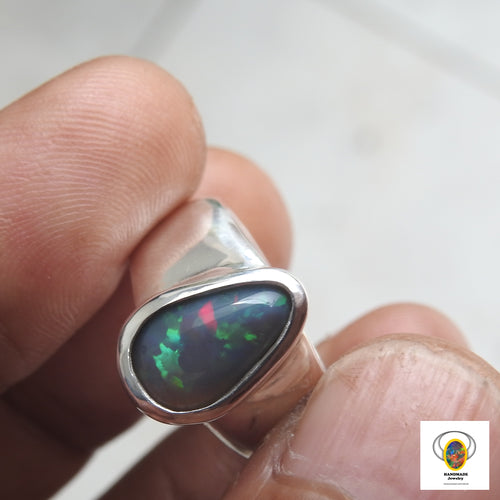 AUSTRALIAN OPAL RING