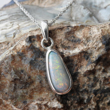 Load image into Gallery viewer, LIGHTNING RIDGE OPAL