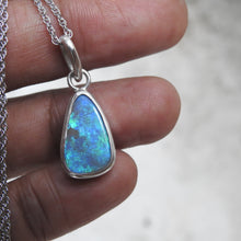 Load image into Gallery viewer, Lightning Ridge Opal