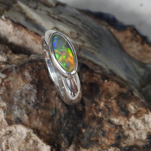 Load image into Gallery viewer, LIGHTNING RIDGE OPAL