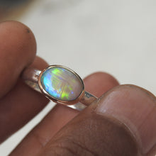 Load image into Gallery viewer, LIGHTNING RIDGE OPAL