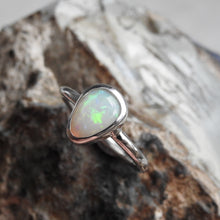 Load image into Gallery viewer, AUSTRALIAN OPAL