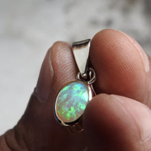 Load image into Gallery viewer, LIGHTNING RIDGE OPAL