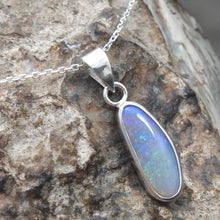 Load image into Gallery viewer, LIGHTNING RIDGE OPAL