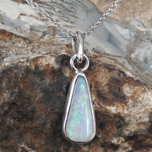 Load image into Gallery viewer, LIGHTNING RIDGE OPAL