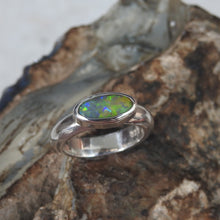 Load image into Gallery viewer, LIGHTNING RIDGE OPAL