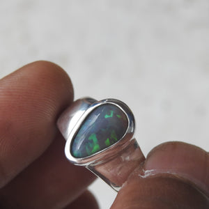AUSTRALIAN OPAL RING