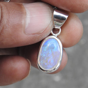 AUSTRALIAN OPAL PENDANT