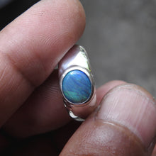 Load image into Gallery viewer, LIGHTNING RIDGE OPAL