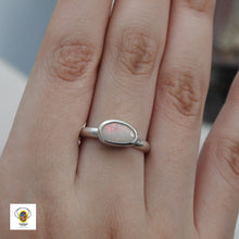 Load image into Gallery viewer, AUSTRALIAN OPAL RING