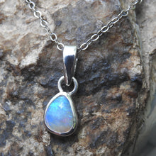 Load image into Gallery viewer, OPAL PENDANT