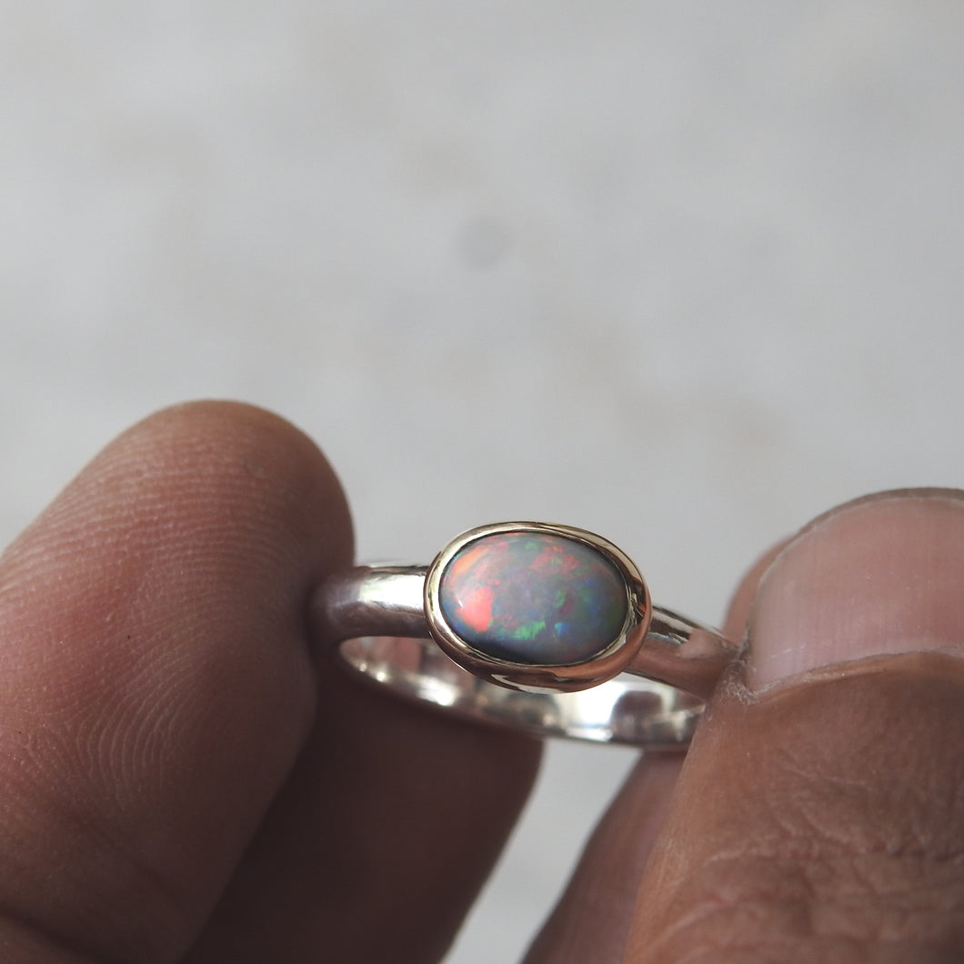 AUSTRALIAN OPAL RING