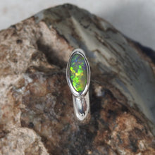 Load image into Gallery viewer, LIGHTNING RIDGE OPAL