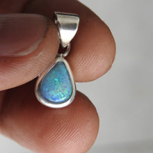 Load image into Gallery viewer, LIGHTNING RIDGE OPAL