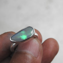 Load image into Gallery viewer, LIGHTNING RIDGE OPAL