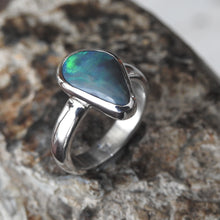Load image into Gallery viewer, AUSTRALIAN OPAL RING