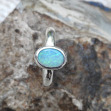 Load image into Gallery viewer, LIGHTNING RIDGE OPAL