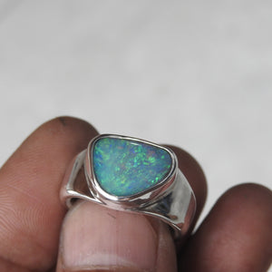 AUSTRALIAN OPAL RING