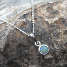 Load image into Gallery viewer, LIGHTNING RIDGE OPAL