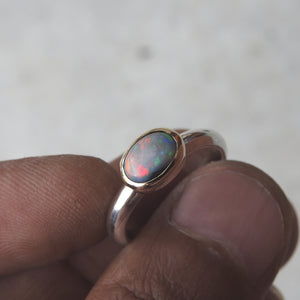 AUSTRALIAN OPAL RING