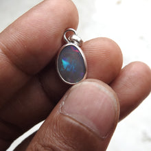 Load image into Gallery viewer, LIGHTNING RIDGE OPAL