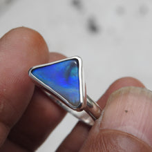 Load image into Gallery viewer, LIGHTNING RIDGE OPAL