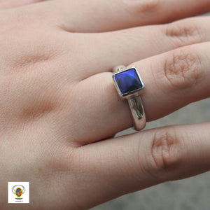 AUSTRALIAN BLACK OPAL RING