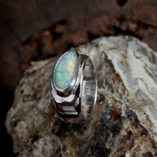 Load image into Gallery viewer, LIGHTNING RIDGE OPAL