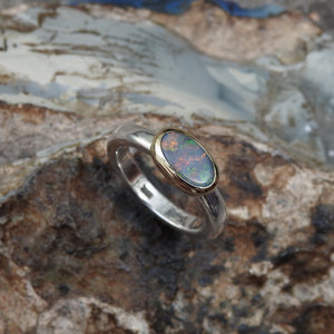 AUSTRALIAN OPAL RING