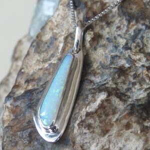 OPAL PENDANT