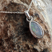 Load image into Gallery viewer, LIGHTNING RIDGE OPAL