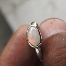 Load image into Gallery viewer, AUSTRALIAN OPAL RING