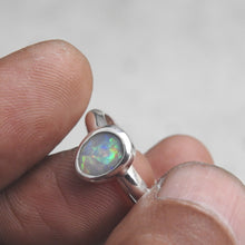 Load image into Gallery viewer, Lightning Ridge Solid Opal 
