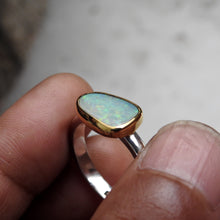 Load image into Gallery viewer, LIGHTNING RIDGE OPAL
