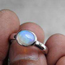 Load image into Gallery viewer, AUSTRALIAN OPAL RING