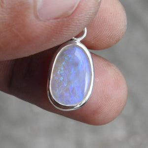 AUSTRALIAN OPAL PENDANT