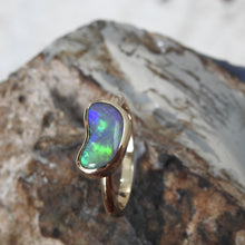 Load image into Gallery viewer, LIGHTNING RIDGE OPAL