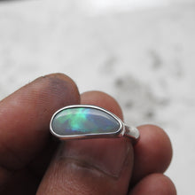 Load image into Gallery viewer, LIGHTNING RIDGE OPAL