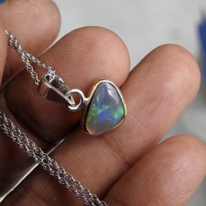 LIGHTNING RIDGE OPAL