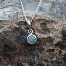 Load image into Gallery viewer, LIGHTNING RIDGE OPAL