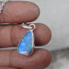 Load image into Gallery viewer, Lightning Ridge Opal
